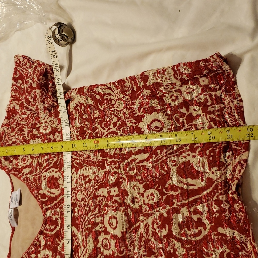 East 5th lg petite stretch top - Picture 3 of 3